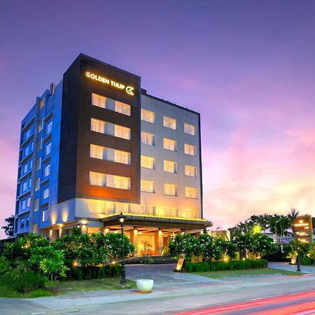 Golden Tulip Agra Hotel Agra  Exterior foto