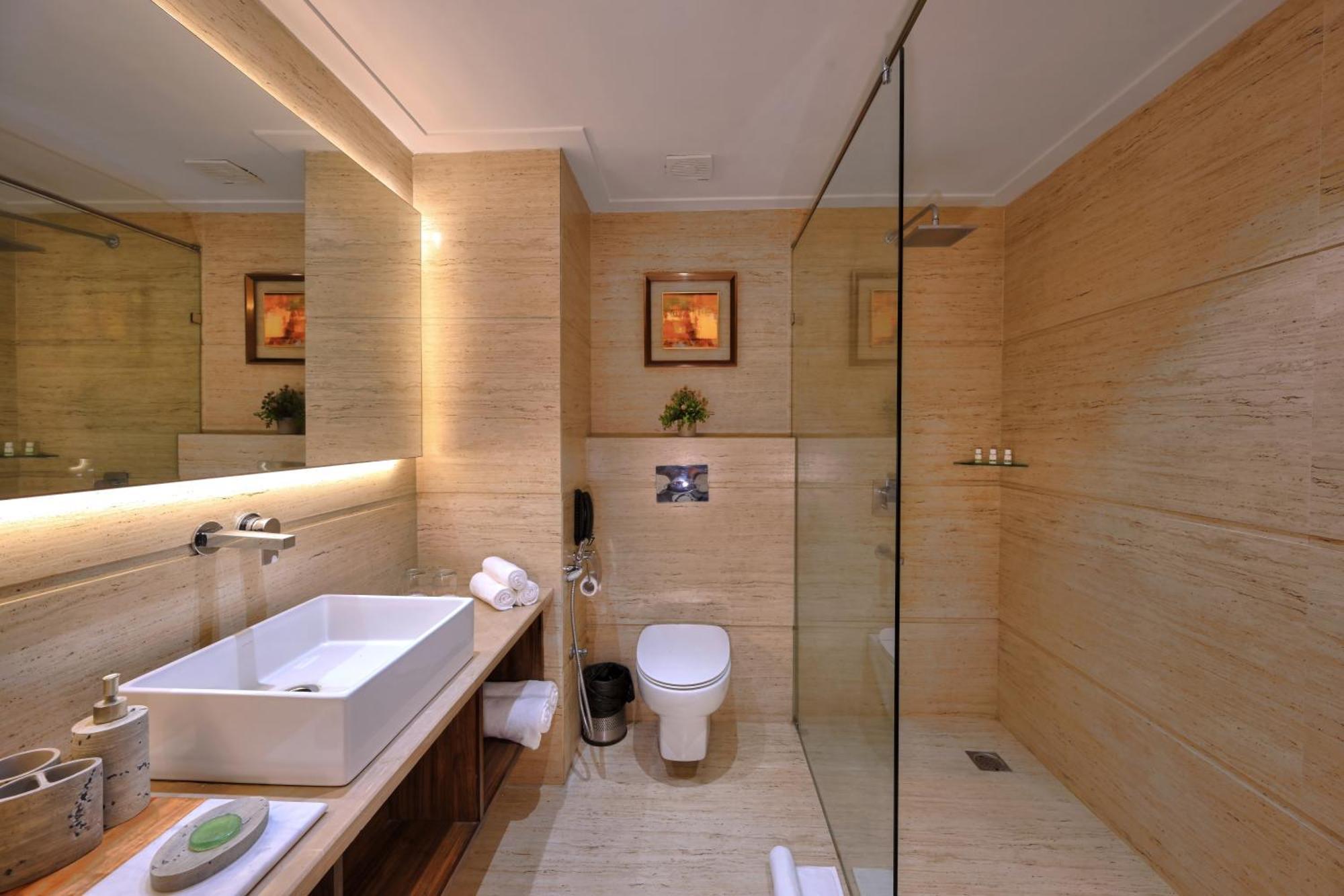 Golden Tulip Agra Hotel Agra  Exterior foto