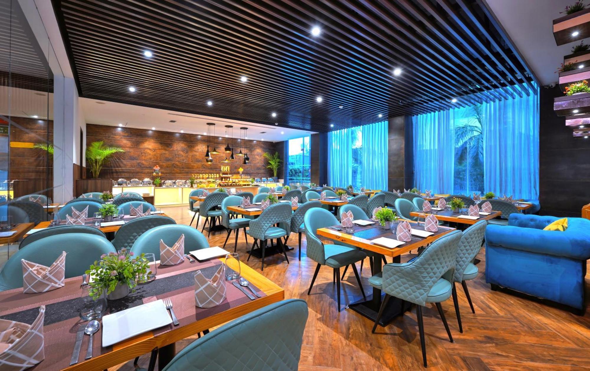 Golden Tulip Agra Hotel Agra  Exterior foto