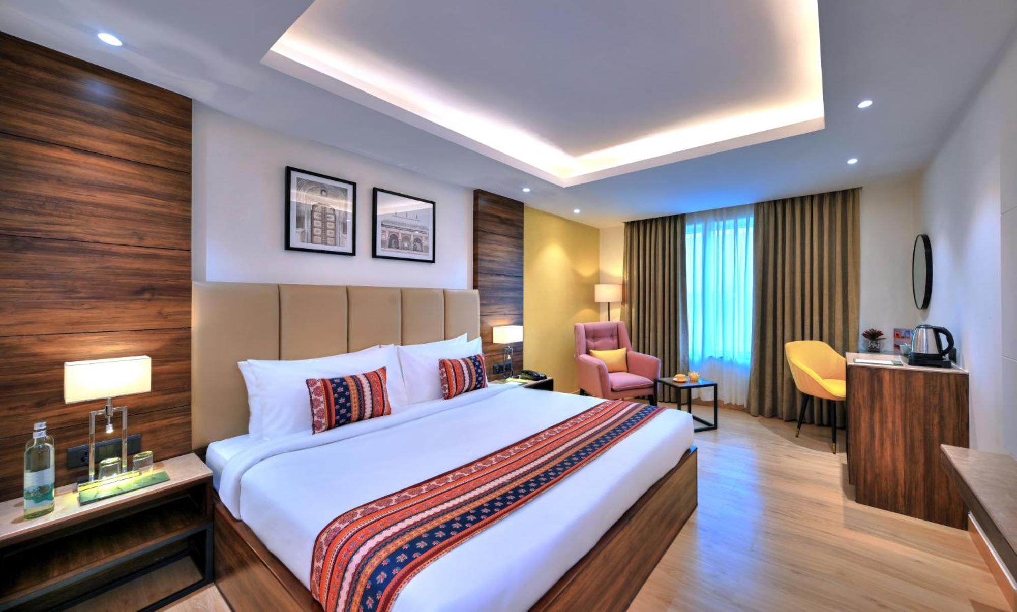 Golden Tulip Agra Hotel Agra  Exterior foto